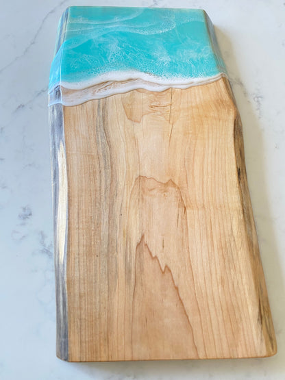 Double layer ocean 🌊 resin charcuterie board