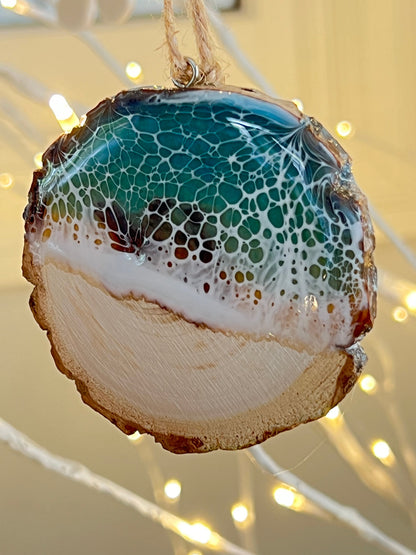 Resin ocean wood ornament