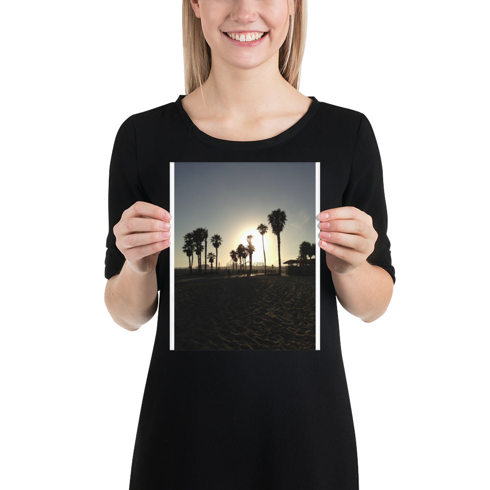 SANTA MONICA BEACH SILHOUETTE