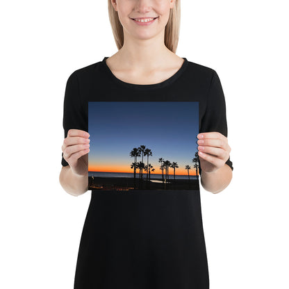 SANTA MONICA BEACH AT SUNSET